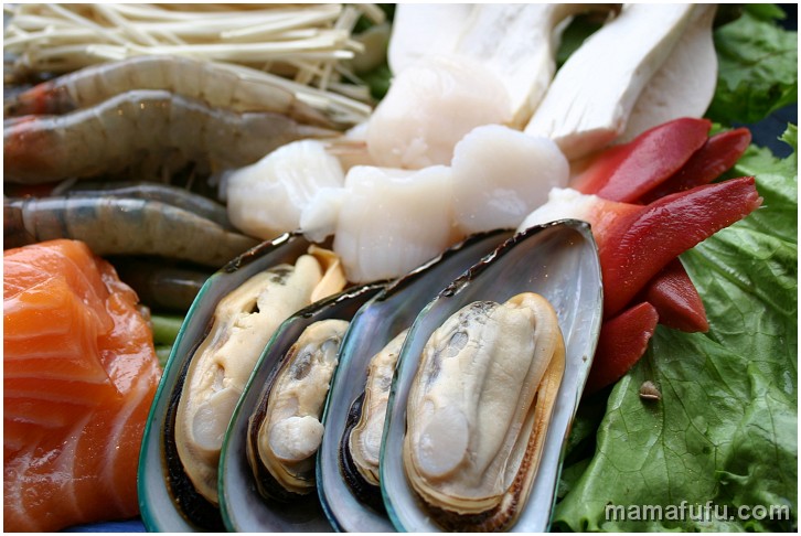 seafood hotpot.jpg - hot pot, toronto, canada